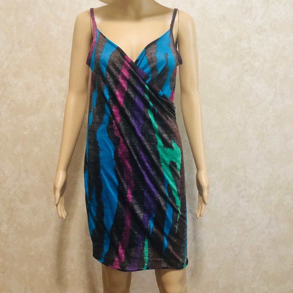 Women’s wrapped open back swim cover Size